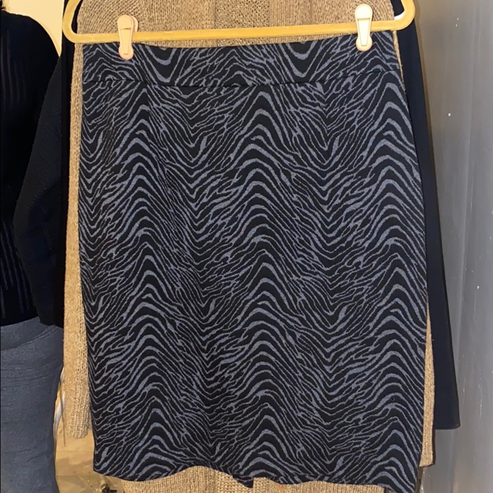 Mid length Calvin Klein skirt